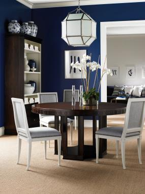 HC1643-70 Arden Expansion Top with HC1644-70 Arden Base and HC1552-02 Amsterdam Side Chairs Room Scene